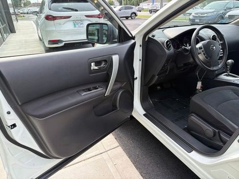 Used 2015 Nissan Rogue S w/ Convenience Package AWD/4WD image 15