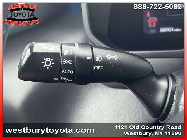 Used 2023 Toyota Sequoia Platinum AWD/4WD image 28