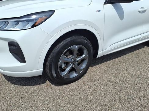 Certified 2024 Ford Escape ST-Line w/ Tech Pack #1 AWD/4WD image 4