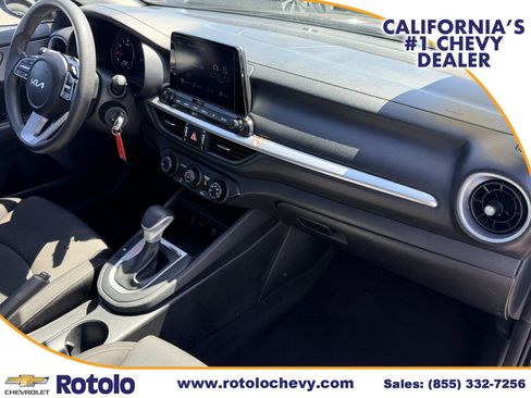 Used 2023 Kia Forte LXS FWD image 7