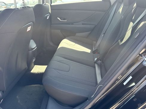 New 2026 Hyundai Elantra SE FWD image 21