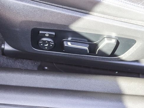 Used 2024 BMW M2 w/ Lighting Package image 20