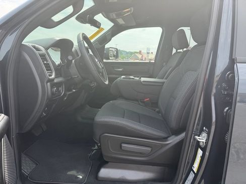 New 2026 RAM 1500 Express AWD/4WD image 21