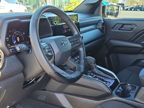 Used 2024 Chevrolet Colorado Trail Boss w/ Technology Package image 10