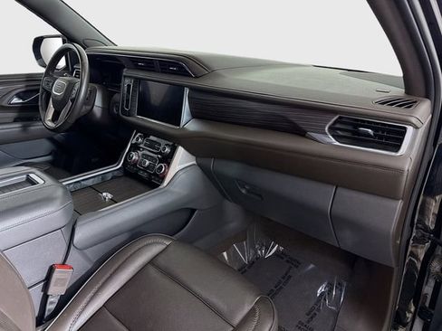 Used 2022 GMC Yukon Denali AWD/4WD image 32