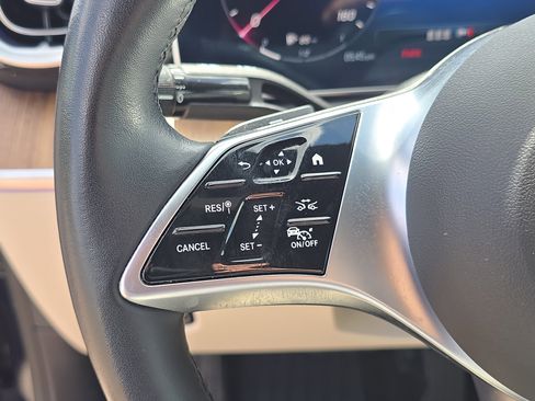 Used 2023 Mercedes-Benz C 300 4MATIC Sedan image 31