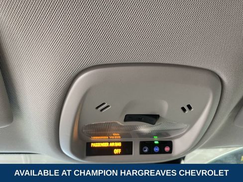Used 2025 Chevrolet Trax LT FWD image 25