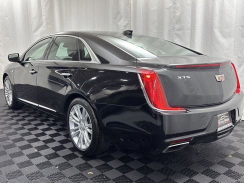Used 2019 Cadillac XTS Luxury image 8