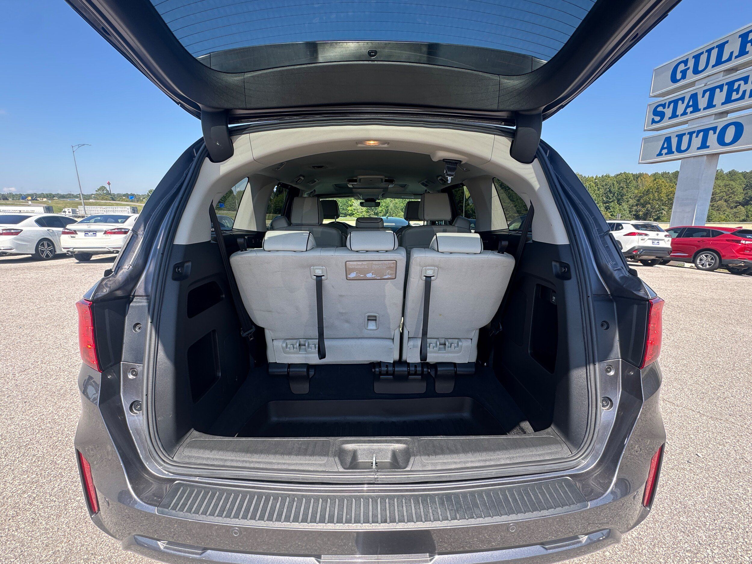 Used 2025 Honda Odyssey Touring image 8