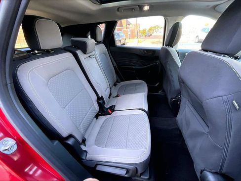 Used 2022 Ford Escape SE w/ SE Sport Appearance Package FWD image 26