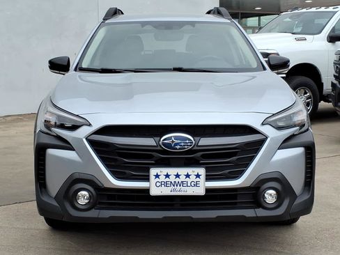 Used 2025 Subaru Outback Premium image 30