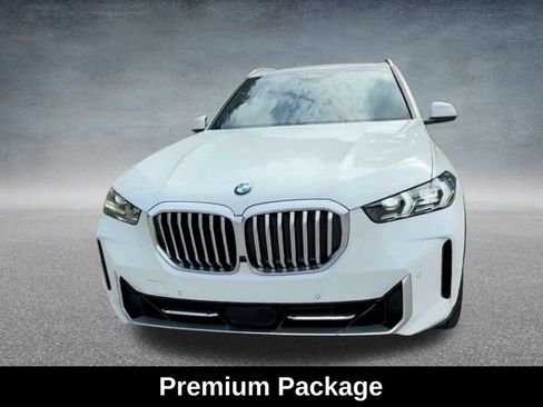 Used 2024 BMW X5 xDrive40i w/ Premium Package AWD/4WD image 7
