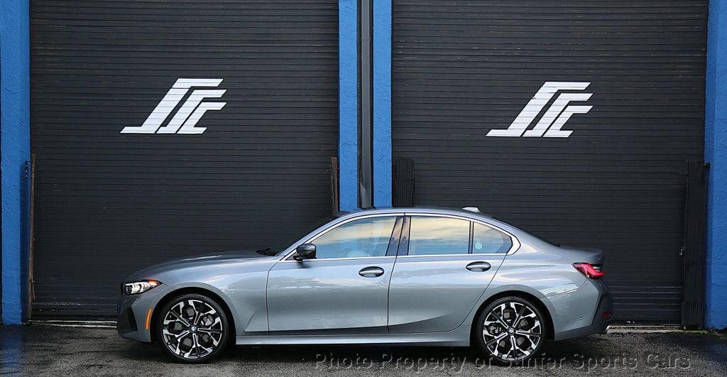 Used 2025 BMW 330i Sedan RWD image 2