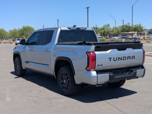 Used 2024 Toyota Tundra Platinum AWD/4WD image 3