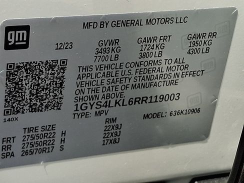 Used 2024 Cadillac Escalade ESV Premium Luxury w/ Performance Package image 27