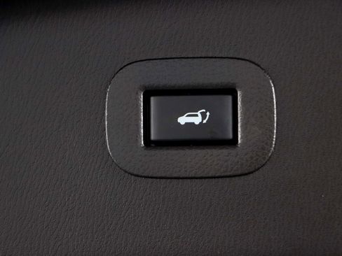 Used 2022 INFINITI QX80 Sensory w/ Cargo Package image 36