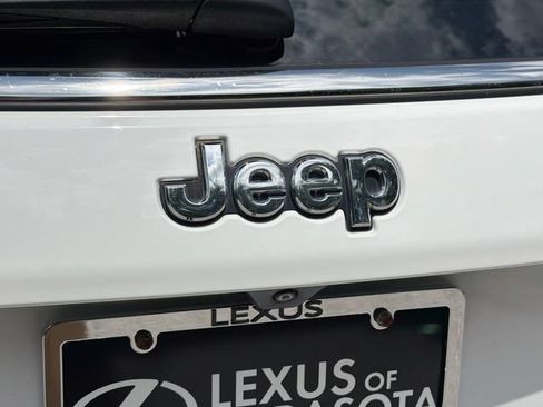 Used 2022 Jeep Compass Latitude AWD/4WD image 11