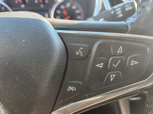 Used 2019 Chevrolet Equinox LT image 26