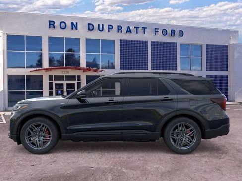 New 2026 Ford Explorer ST-Line w/ ST-Line Street Pack AWD/4WD image 4