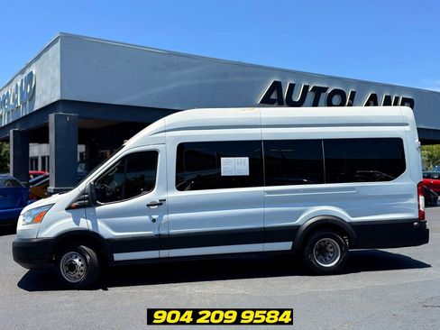 Used 2019 Ford Transit 350 XLT RWD image 4