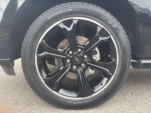 Used 2023 Ford Expedition Limited AWD/4WD image 10