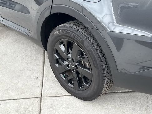 Used 2021 Kia Sorento S w/ Panoramic Sunroof Package image 8