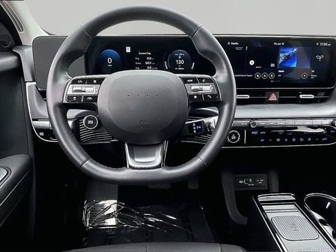 Used 2025 Hyundai Ioniq 5 SEL RWD image 5