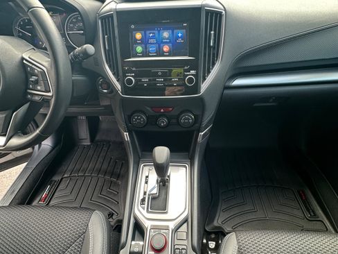 Used 2023 Subaru Forester Premium image 19