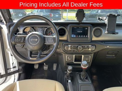 Used 2023 Jeep Wrangler Unlimited Sport AWD/4WD image 16