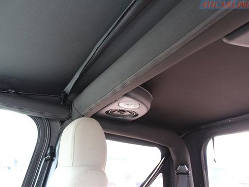 Used 2006 Jeep Wrangler Sport w/ 30" Tire & Wheel Group image 19