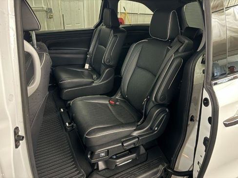 Used 2024 Honda Odyssey Elite image 19