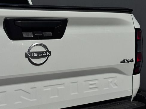 Used 2024 Nissan Frontier S image 7