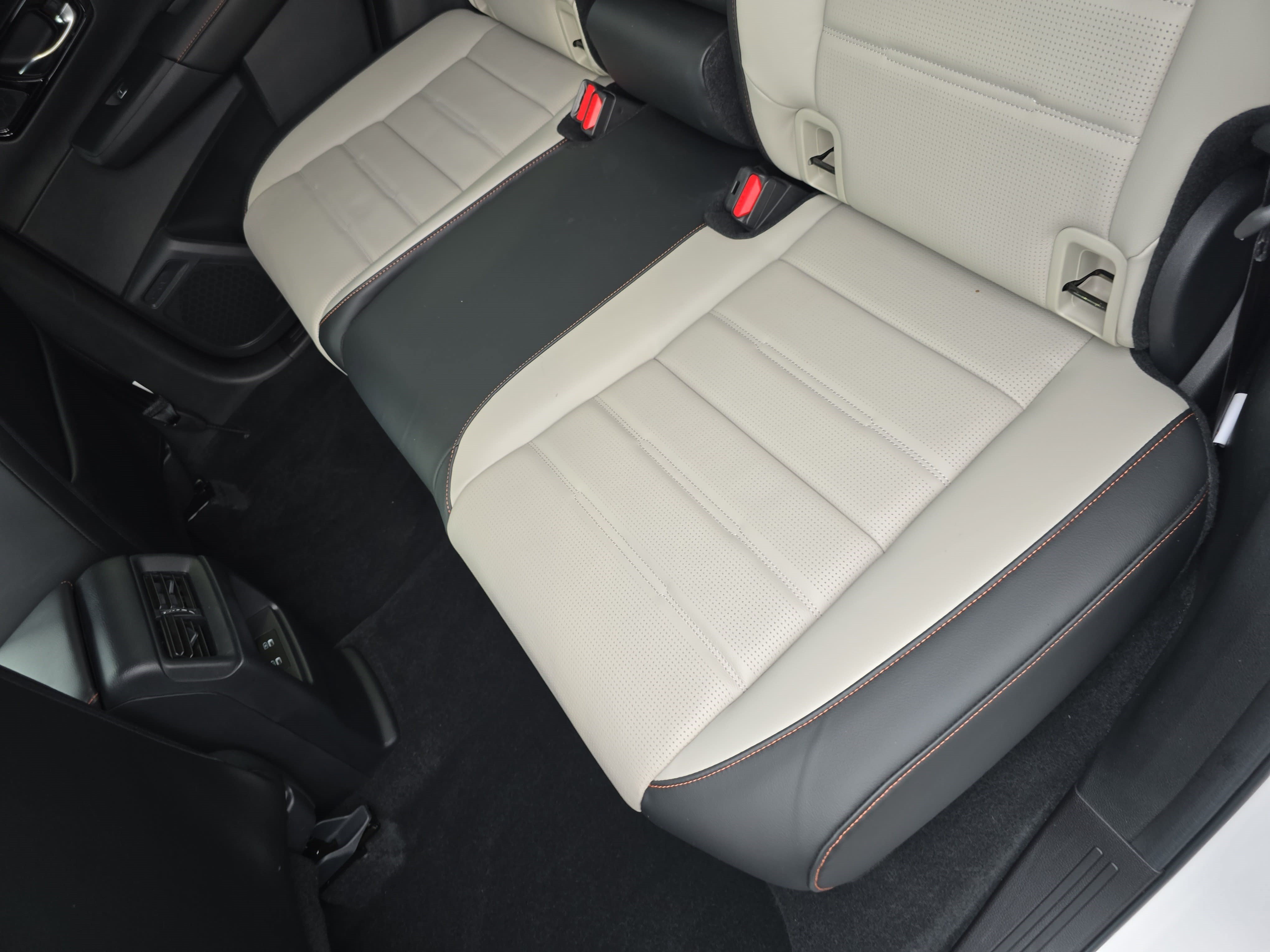 Used 2025 Honda CR-V Sport Touring image 14
