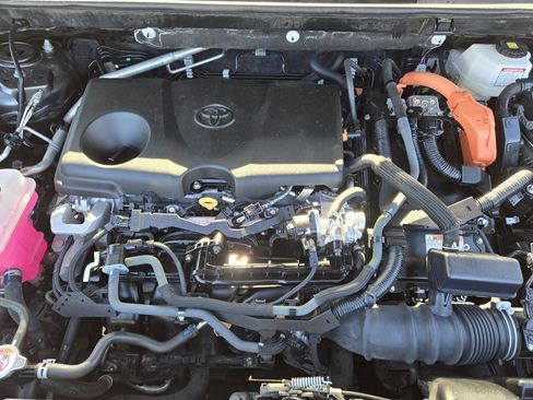 Used 2022 Toyota RAV4 XSE image 39