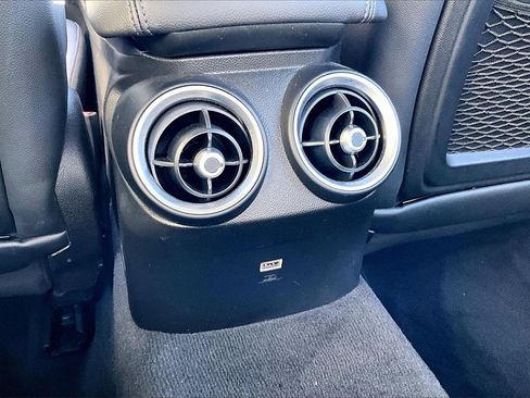 Used 2018 Alfa Romeo Giulia Ti image 10