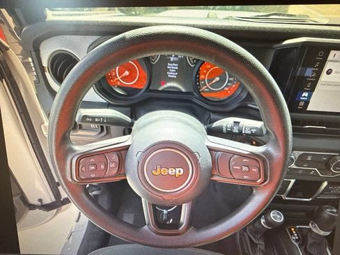 Used 2024 Jeep Wrangler Unlimited Sport AWD/4WD image 6