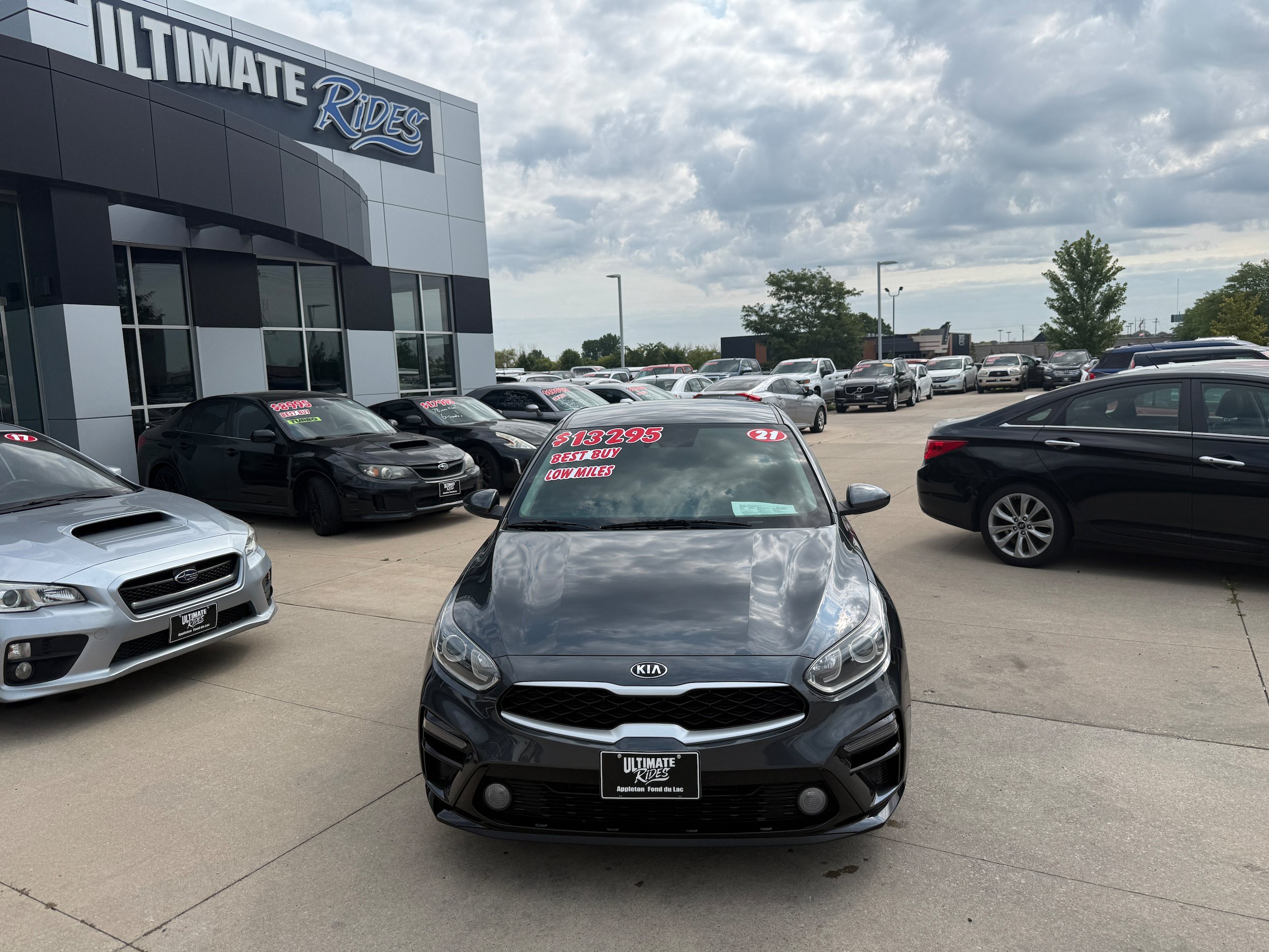 Used 2021 Kia Forte LXS FWD image 4