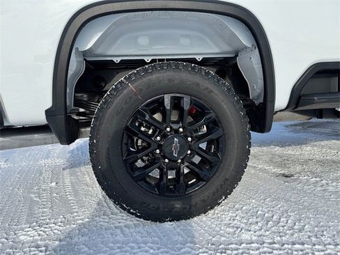 New 2026 Chevrolet Silverado 2500 Custom w/ Custom Value Package image 9