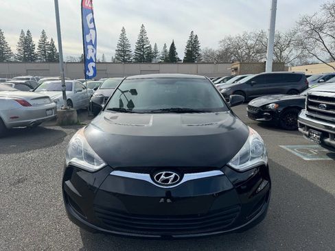 Used 2013 Hyundai Veloster image 6
