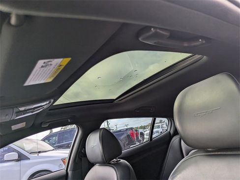 Used 2018 Kia Stinger GT2 image 19