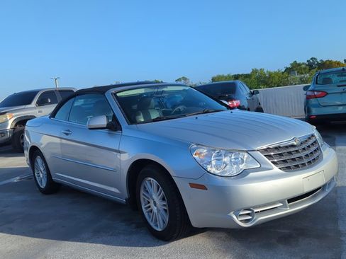 Used 2008 Chrysler Sebring Touring image 3