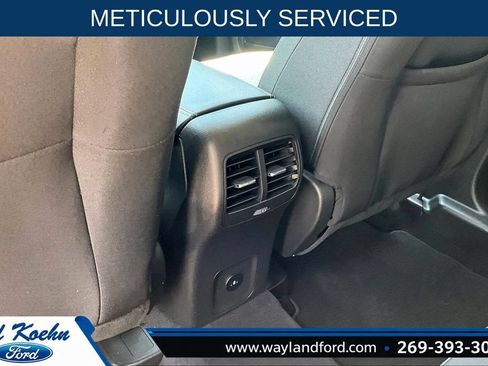 Used 2023 Ford Escape Active AWD/4WD image 32