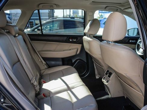 Used 2019 Subaru Outback 2.5i Limited w/ Popular Package #2 image 18