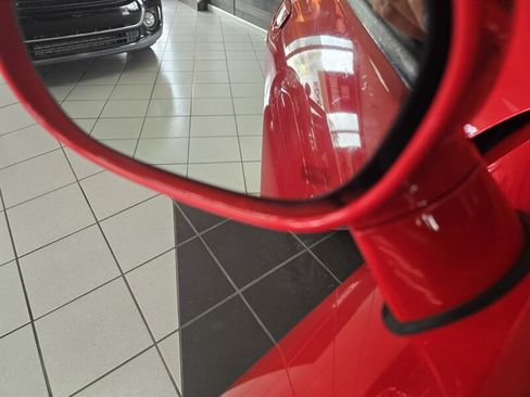 Used 2015 Dodge Challenger SXT RWD image 21