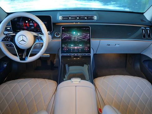 Used 2023 Mercedes-Benz S 580 4MATIC Sedan image 18