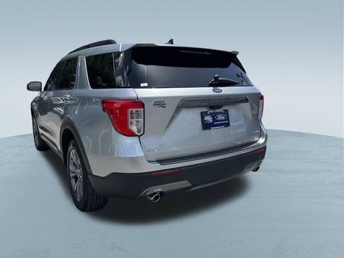 Certified 2024 Ford Explorer XLT w/ Equipment Group 202A AWD/4WD image 6