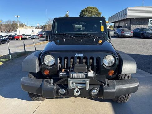 Used 2012 Jeep Wrangler Unlimited Sport image 3