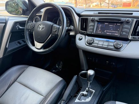 Used 2015 Toyota RAV4 Limited image 26