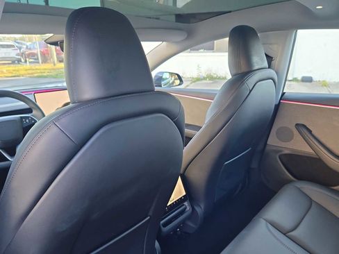 Used 2025 Tesla Model 3 Long Range image 16