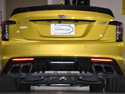 Used 2024 Cadillac CT5 V Blackwing w/ Carbon Fiber Package 2 RWD image 82